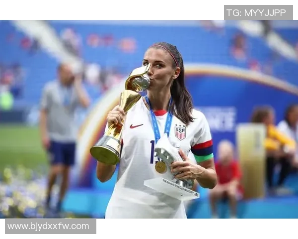 法国女足球明星头像展示她们的风采与魅力，激励更多女性参与足球运动